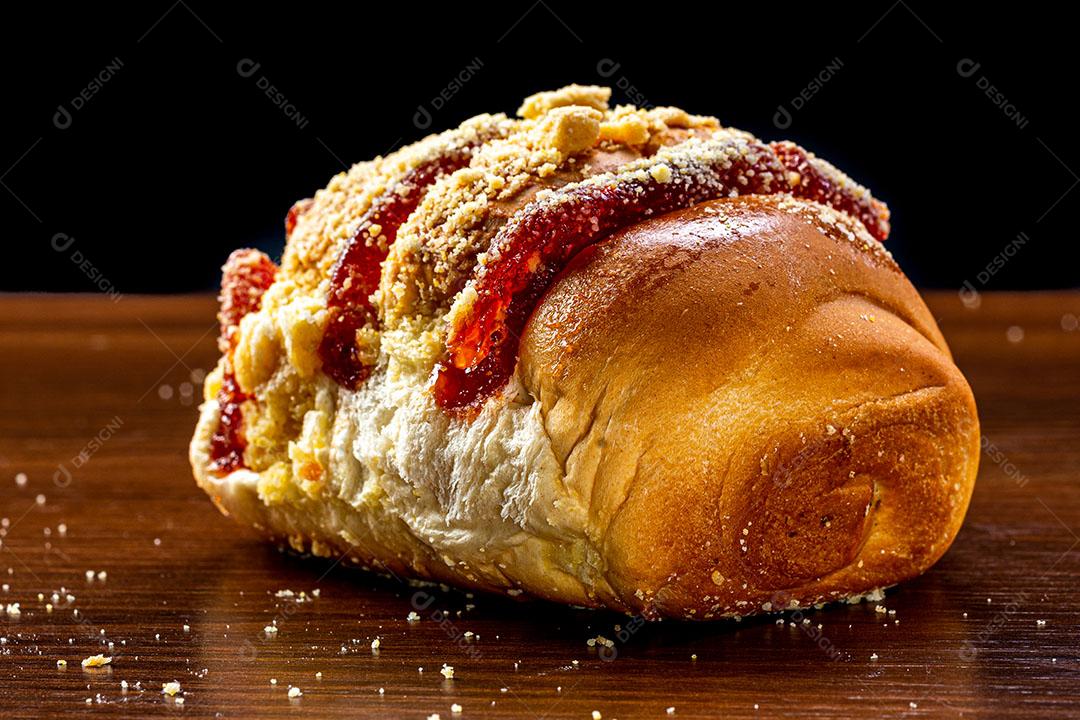Pão Doce Com Creme de Baunilha Imagem JPG