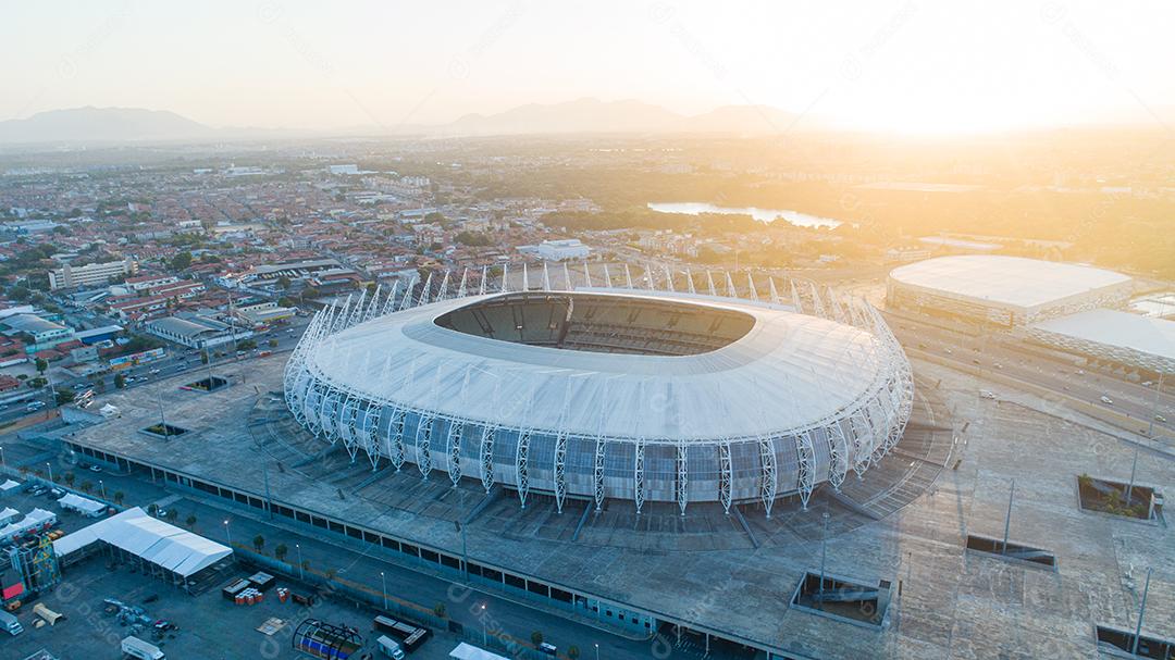 Vista aérea da cidade de Fortaleza, Ceará, Brasil América do Sul Sobrevoando o Estádio Plácido Castelo, Arena Castelão. [download] - Designi
