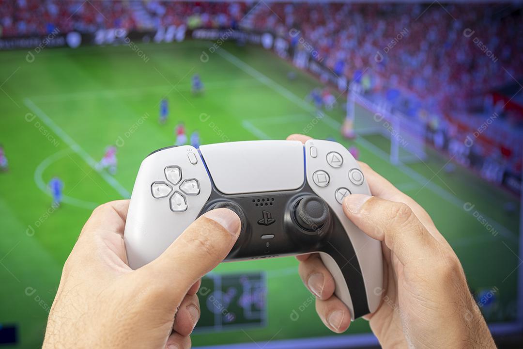 Jogo de Futebol com Controle de Videogame [download] - Designi