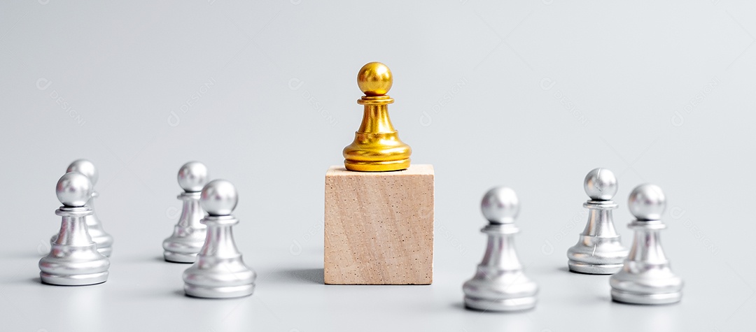 peças de peão de xadrez dourado ou empresário líder com círculo [download]  - Designi